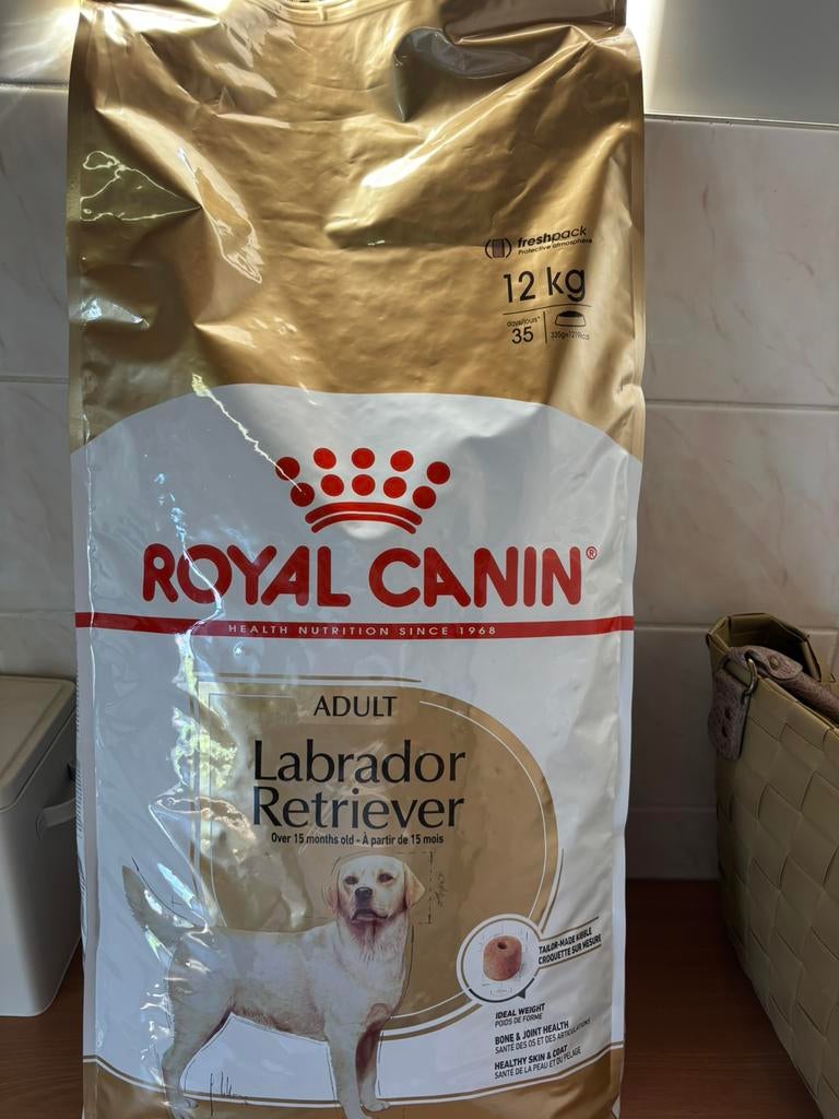 zak hondevoer, Ophalen, Hond