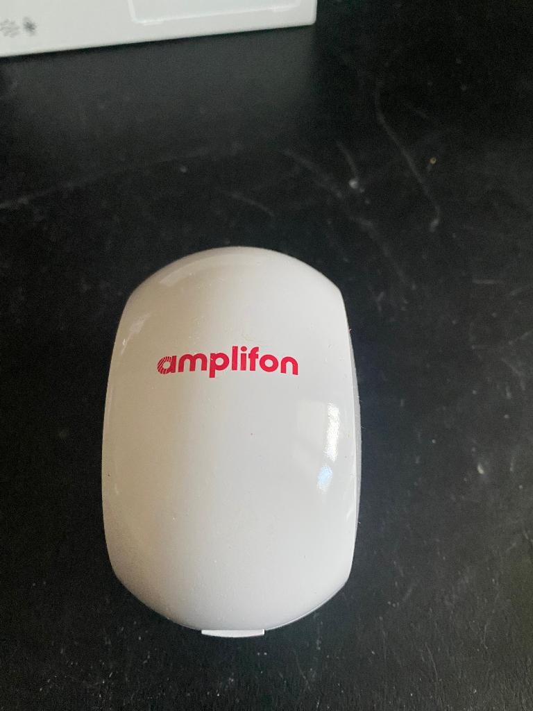 hoortoestel rechts, merk Amplifon met div. accessoires, Ophalen of Verzenden, Gebruikt