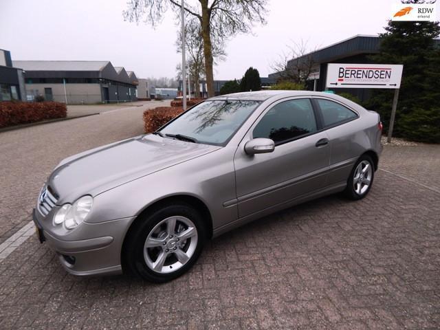 Mercedes-Benz C-klasse Sportcoupé 180 K., Auto's, Mercedes-Benz, Particulier, Te koop, C-Klasse, ABS, Airbags, Airconditioning