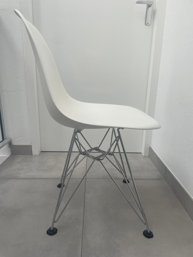Vitra Eames DSR wit stoelen - 2 stuks, Huis en Inrichting, Stoelen, Ophalen, Kunststof, Twee, Wit