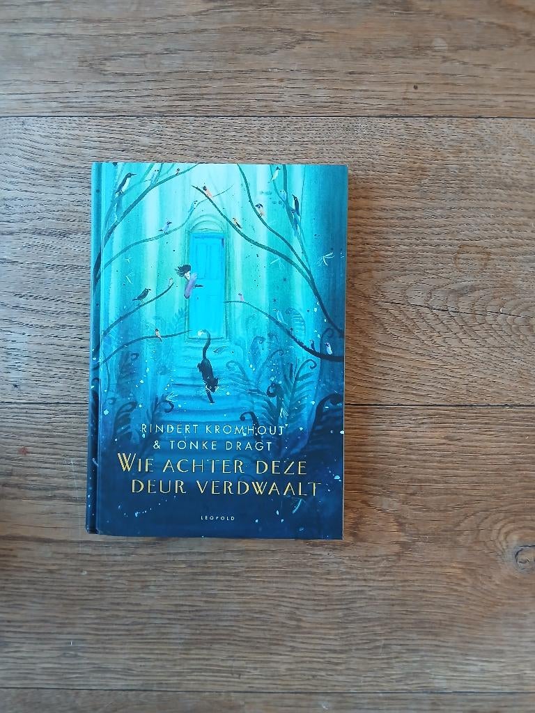 NIEUW Kromhout & Tonke Dragt Wie achter deze deur verdwaalt, Ophalen of Verzenden, Nieuw, Tonke Dragt