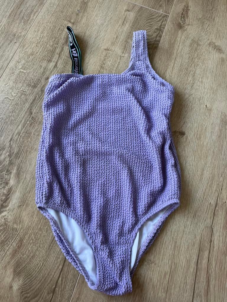 Badpak lila maat 134/140, Kinderen en Baby's, Kinderkleding | Kinder-zwemkleding, Meisje, Badpak, Ophalen of Verzenden, Zo goed als nieuw