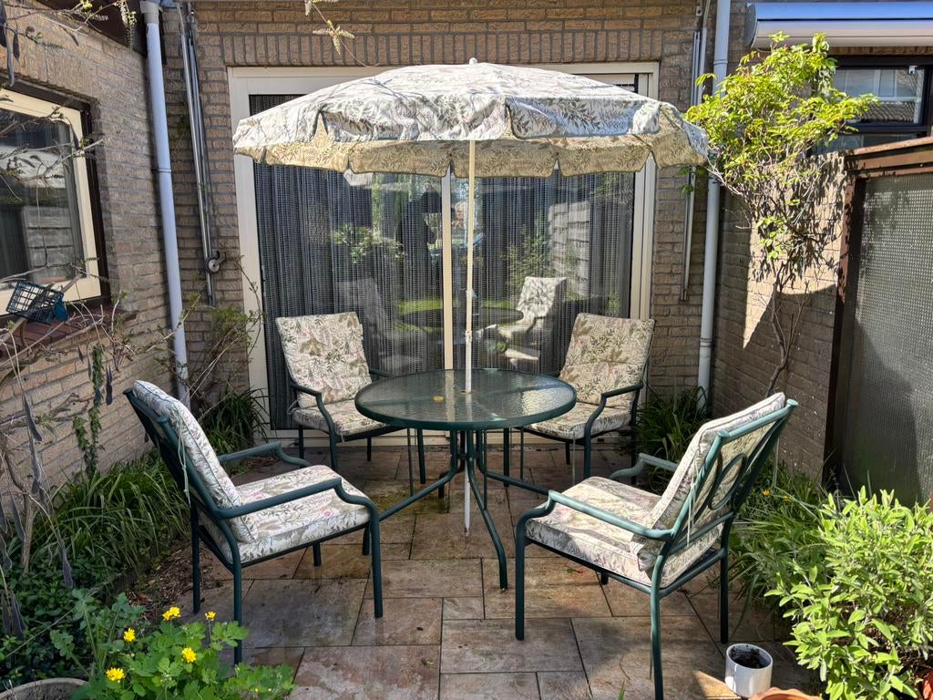 Tuinset, Ophalen, Zo goed als nieuw