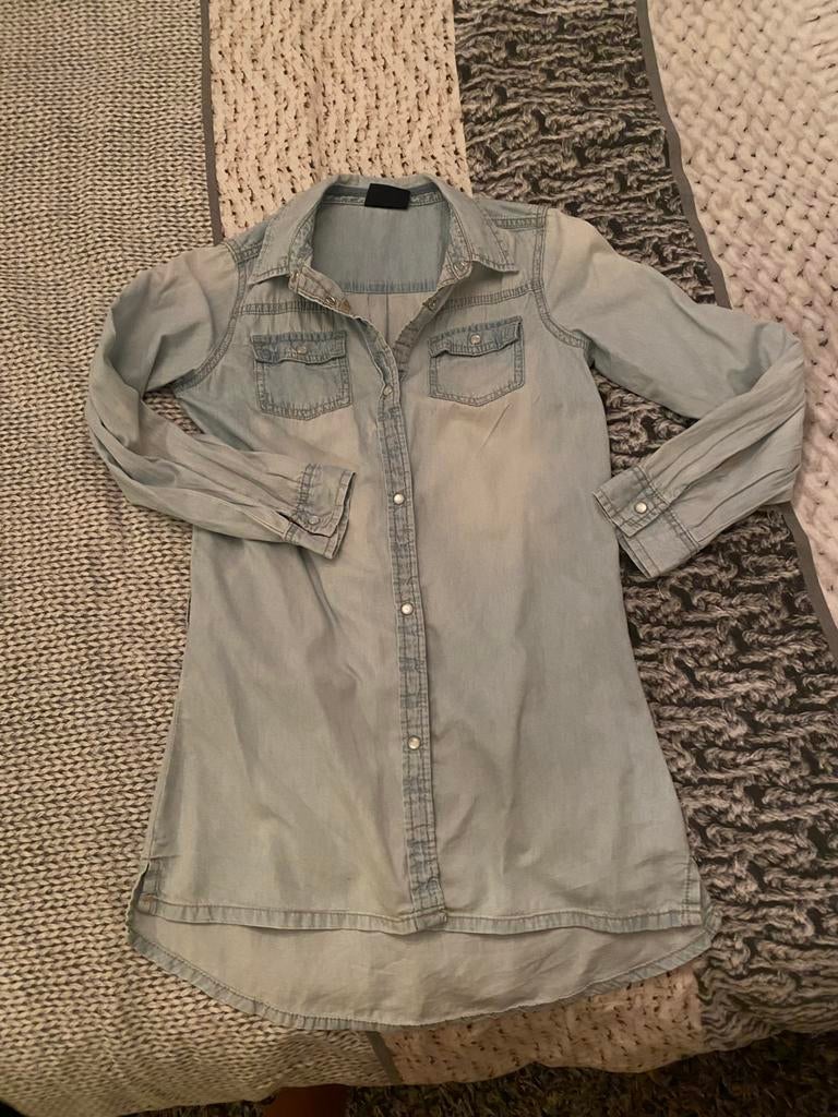 Spijkerblouse maat 128-134, Kinderen en Baby's, Kinderkleding | Maat 128, Ophalen of Verzenden, Zo goed als nieuw, Meisje, Jurk of Rok