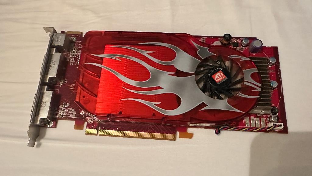 ATI Radeon HD 2600 XT, Gebruikt, AMD, GDDR3, Ophalen of Verzenden