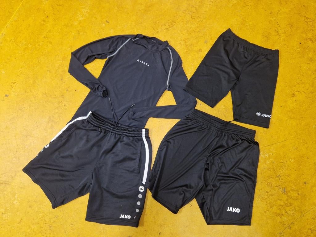 Set Voetbal kleding maat S, Kleding | Heren, Zwart, Ophalen of Verzenden, Zo goed als nieuw, Voetbal