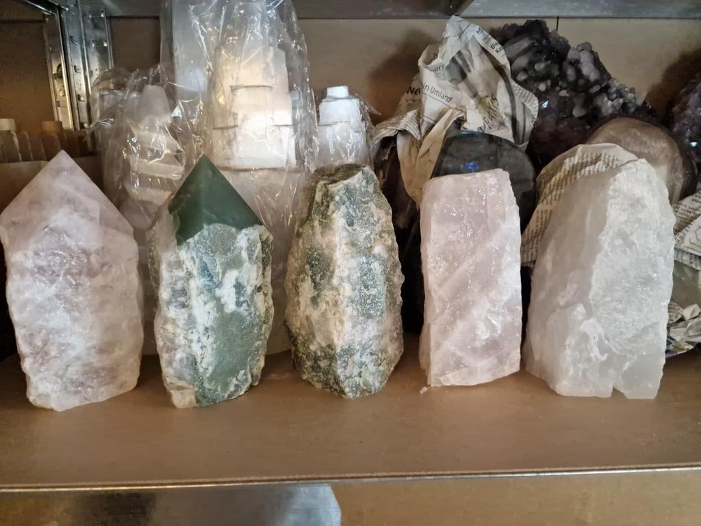 5 edelsteen lampen: rozenkwarts en groene aventurijn, Ophalen of Verzenden, Nieuw, Minder dan 50 cm