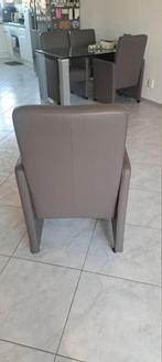 Set van 4  eetkamerstoelen met wieltjes merk Goossens, Huis en Inrichting, Stoelen, Modern, Comfortabel, Gebruikt, Overige kleuren