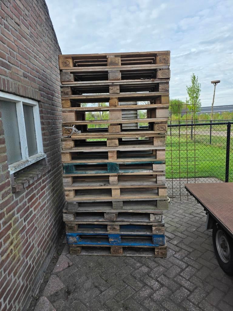Euro pallets en euro afmetingen - 5 euro per stuk, Ophalen