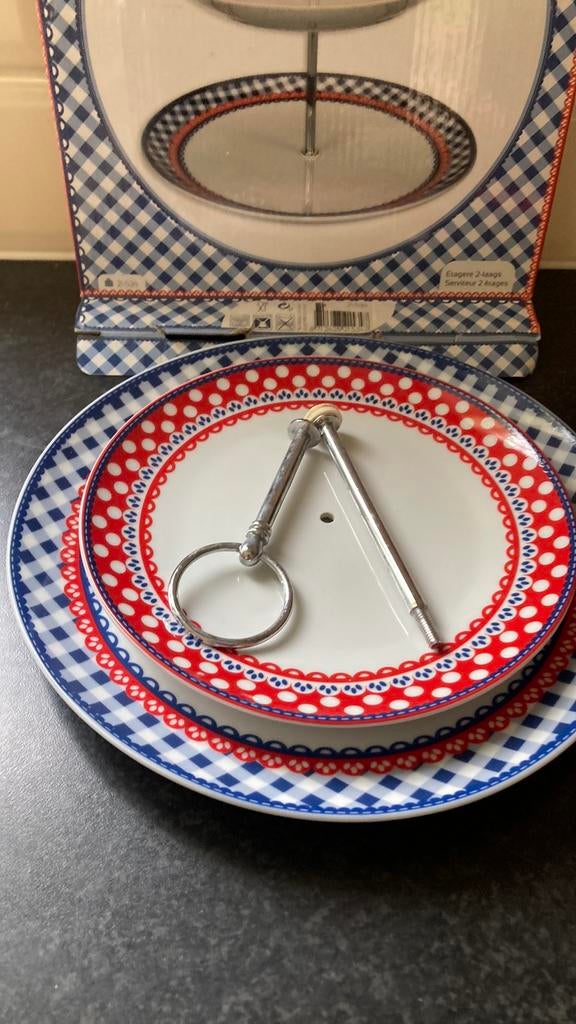 Etagere Gustav, Ophalen of Verzenden, Zo goed als nieuw, Overige materialen, Overige stijlen