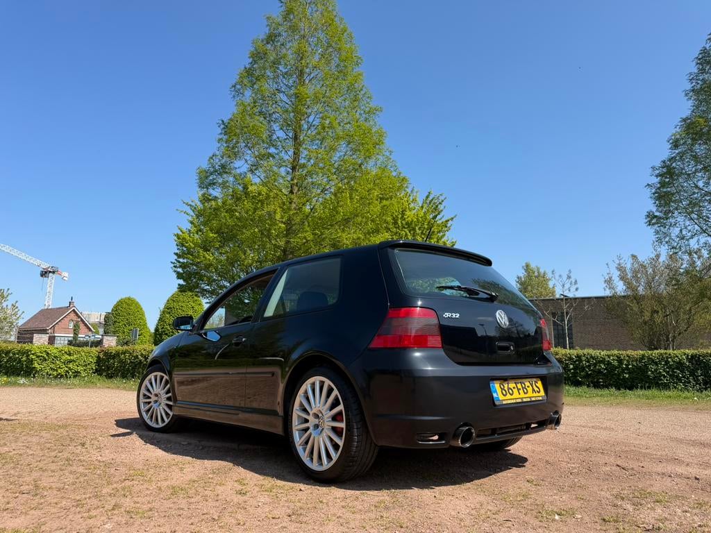 Volkswagen Golf 4 GTD – R32 look – 210PK - sleutelauto, Voorwielaandrijving, Zwart, 4 cilinders, 1194 kg