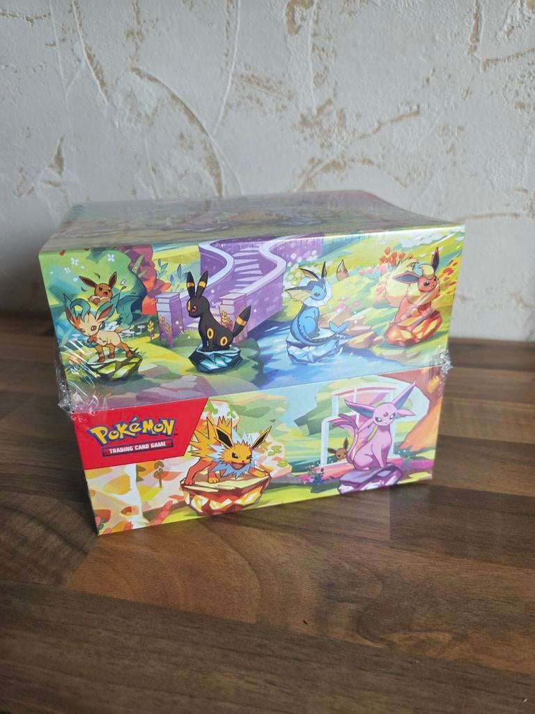 Pokémon Prismatic Evolution Mini Tin Display (Engels), Ophalen of Verzenden, Nieuw, Overige typen
