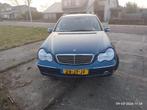 nieuwe APK! Mercedes-Benz C-Klasse 2.6  AUT 2002, Auto's, Mercedes-Benz, Achterwielaandrijving, 2597 cc, Blauw, Origineel Nederlands