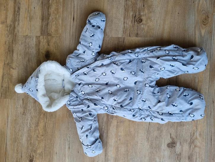 Skipak maat 68 grijs met pinguïns, Kinderen en Baby's, Babykleding | Maat 68, Zo goed als nieuw, Jongetje of Meisje, Pakje, Ophalen of Verzenden