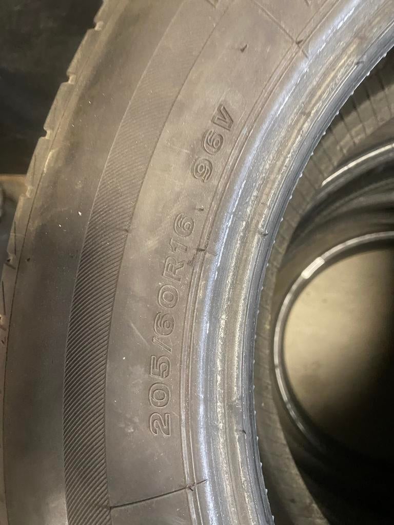 Bridgestone Turanza T005 205/60R16 96V Zomerbanden, Gebruikt, 16 inch, Band(en), Personenwagen