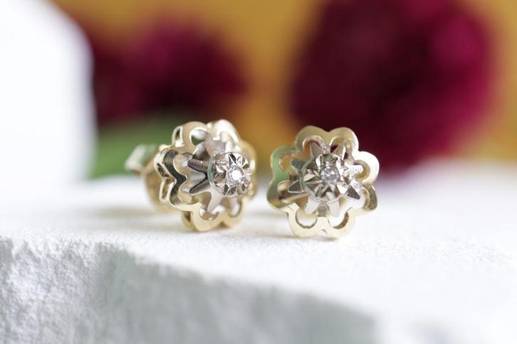 Flower Studs | 14 Karaat Gouden Oorbellen, Sieraden, Tassen en Uiterlijk, Oorbellen, Zo goed als nieuw, Knopjes of Stekers, Goud