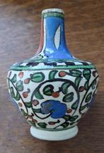 Antiek Kütahya vaasje met prachtig Iznik design, Antiek en Kunst, Ophalen