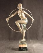 Art Deco beeld van halfnaakte danseres, Verzenden