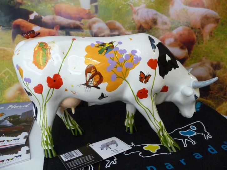 Nieuw Cow Parade koe Ramona large gratis verzending., Antiek en Kunst, Kunst | Designobjecten, Ophalen of Verzenden