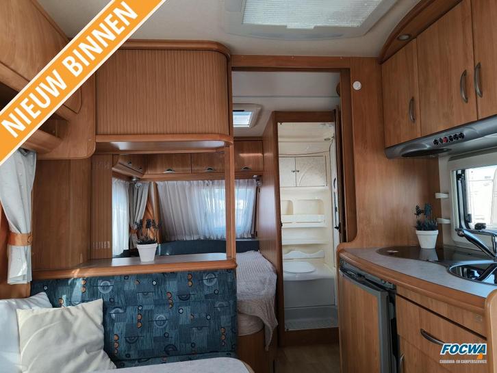 Hobby Excellent Easy 410 SFE Fransbed Zit Tent Toilet, Caravans en Kamperen, Caravans, Bedrijf, tot en met 4, 750 - 1000 kg, Treinzit