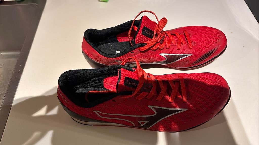 Te koop - spikes Asiscs X first 2 - maat 39, Sport en Fitness, Loopsport en Atletiek, Ophalen of Verzenden, Zo goed als nieuw