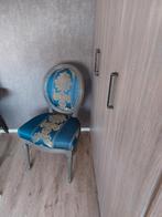 Stoel met sierlijk stofje, Huis en Inrichting, Stoelen, Ophalen, Gebruikt, Eén