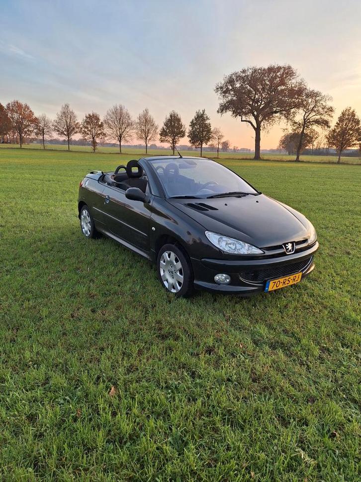 Leuke nette Peugeot 206cc
Bouwjaar 2005
Km249.291

Geen roes, Auto's, Volkswagen, Bedrijf, Polo, Benzine, Hatchback, Handgeschakeld