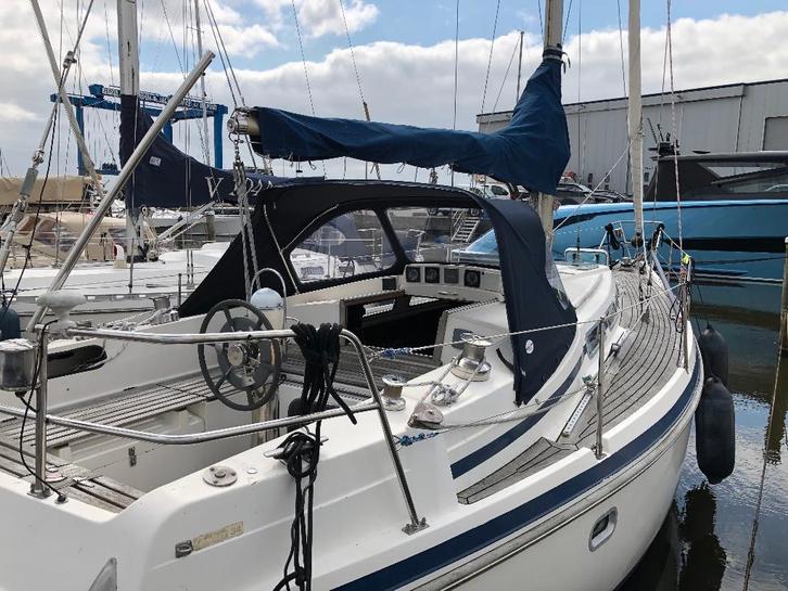Mooie Contest 34, Watersport en Boten, Kajuitzeilboten en Zeiljachten, Zo goed als nieuw, Tourjacht of Cruiser, Polyester, 9 tot 12 meter