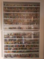 lego minifiguren in vitrinekast  408 stuks in nieuwstaat, Ophalen, Zo goed als nieuw, Complete set, Lego