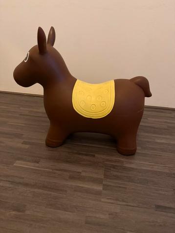 Skippy ezel beschikbaar voor biedingen