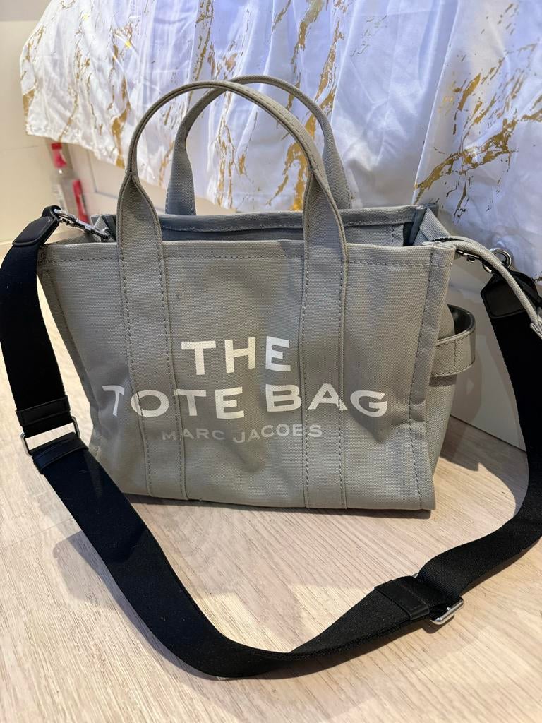 Marc Jacobs Tote Bag - Grijze Handtas, Sieraden, Tassen en Uiterlijk, Tassen | Damestassen, Ophalen of Verzenden, Zo goed als nieuw