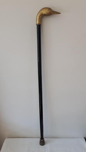  wandelstok met een messing handvat, decor eendenkop. beschikbaar voor biedingen