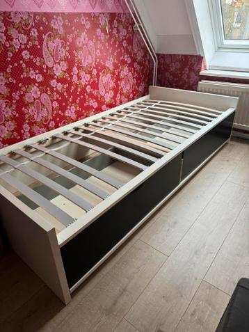 Ikea bed met lades - afbeelding 3