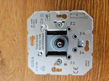 Gira dimmer 20-525w beschikbaar voor biedingen