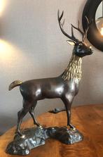 Antiek / kunst  : Groot brons beeld hert, Antiek en Kunst, Ophalen of Verzenden, Brons