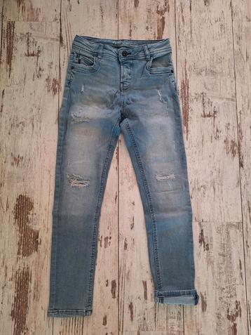 Primark stoere spijkerbroek 9-10 jr/ mt 134-140  beschikbaar voor biedingen