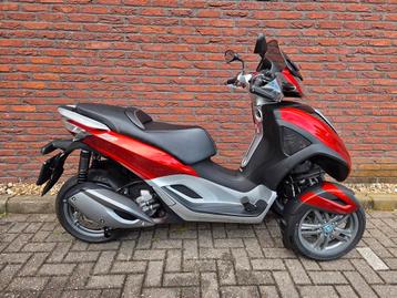 PIAGGIO MP3 300 YOURBAN (bj 2011) beschikbaar voor biedingen