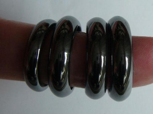 Hematiet ring of hanger edelsteen mineraal 1 hangertje rond, Sieraden, Tassen en Uiterlijk, Kettinghangers, Zo goed als nieuw