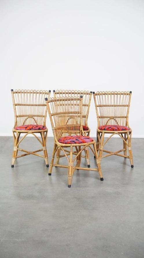 Set van 4 subtiele vintage jaren ’60 rotan boho stoelen, Huis en Inrichting, Stoelen, Gebruikt, Vier, Riet of Rotan, Stof, Overige kleuren