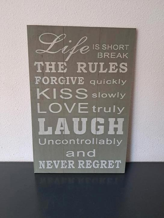 Te koop grijze decoratie wandlijst., Huis en Inrichting, Woonaccessoires | Lijsten, Zo goed als nieuw, Minder dan 50 cm, Minder dan 50 cm