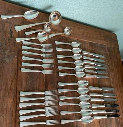 Verzilverd bestek Haags lofje Sola, Huis en Inrichting, Keuken | Bestek, Zo goed als nieuw, Zilver, Ophalen of Verzenden