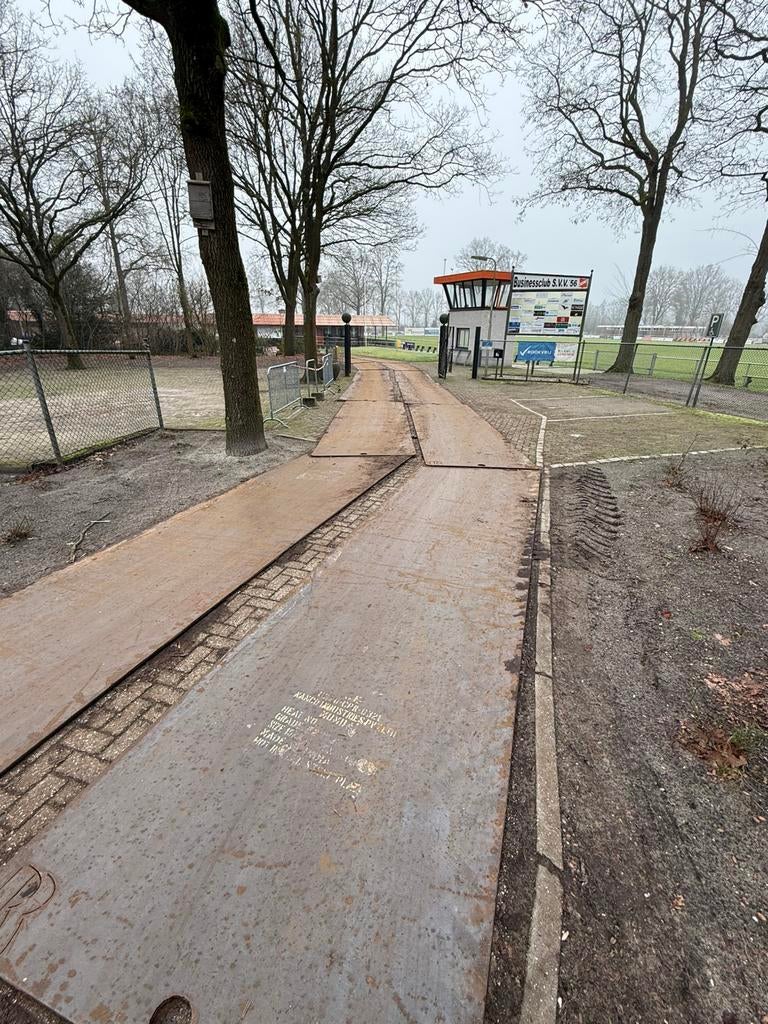 Stalen rijplaten verhuur