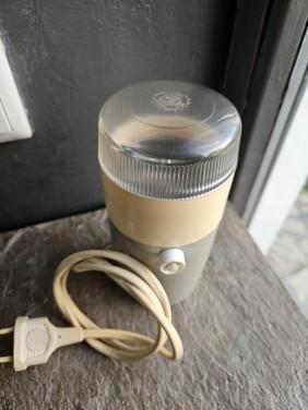 Werkende vintage koffiemolen van H.Smith´s groningen.., Antiek en Kunst, Antiek | Keukenbenodigdheden, Ophalen of Verzenden