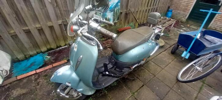 opknap scooter, Fietsen en Brommers, Snorfietsen en Snorscooters, Gebruikt, Overige merken, Benzine, Ophalen