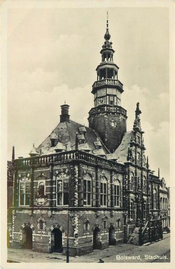 (701-225-025) Bolsward Stadhuis beschikbaar voor biedingen