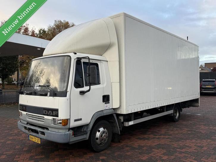 Daf 45 150 PK Slaapwagen Personeel Wagen Douche Wc Bed Voor, Auto's, Vrachtwagens, Te koop, Trekhaak, DAF, Diesel, Euro 2, Origineel Nederlands