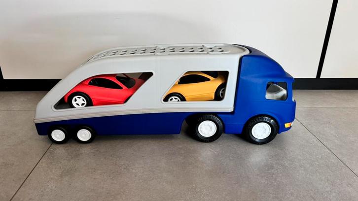 Little Tikes Autotransporter met 2 auto’s, Kinderen en Baby's, Speelgoed | Speelgoedvoertuigen, Zo goed als nieuw, Ophalen