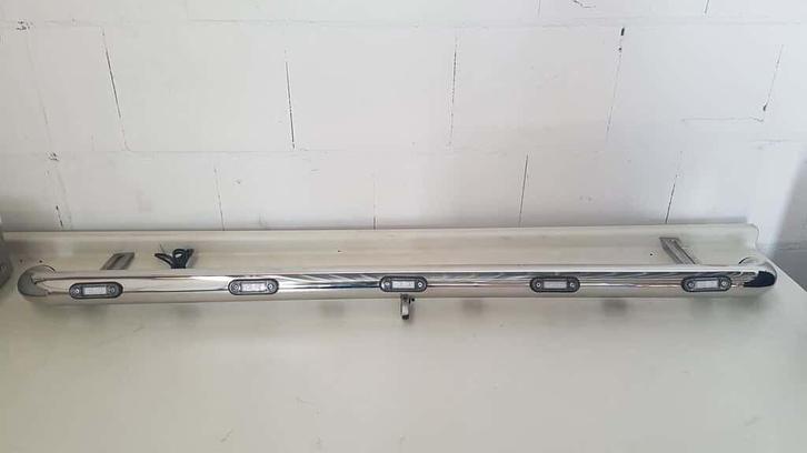 DAF XF 105/106 SSC ZONNENKAP BEUGEL RVS GEPOLEERD MET LED, Auto-onderdelen, Vrachtwagen-onderdelen, Volvo, Carrosserie en Plaatwerk