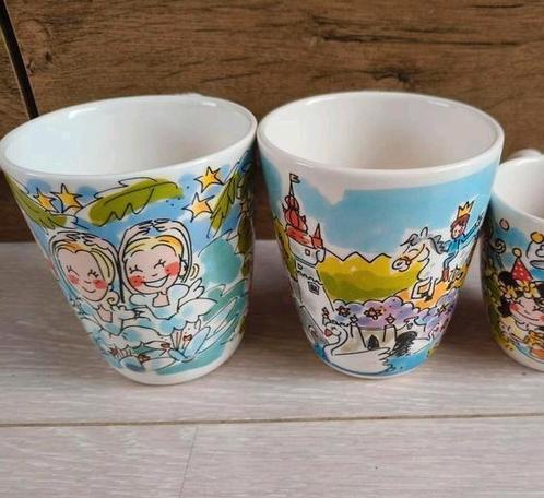Efteling Blond Amsterdam mokken, Huis en Inrichting, Keuken | Servies, Zo goed als nieuw, Kop(pen) en/of Schotel(s), Blond Amsterdam