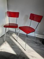 Twee rode  vintage formica stoelen, Huis en Inrichting, Stoelen, Ophalen, Overige materialen, Gebruikt, Twee
